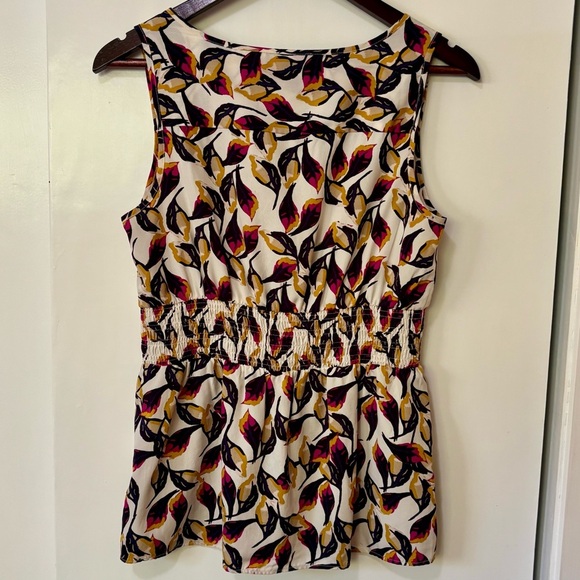 Banana Republic| Cream & Fall Colour Leaf Print Sleeveless Ruched Blouse Sz S - Picture 4 of 7
